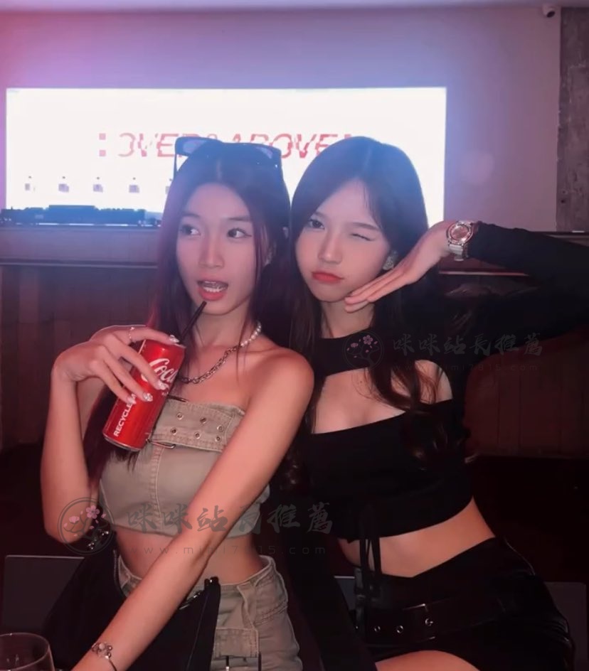 Gn7-698agAAyffu.jpg
