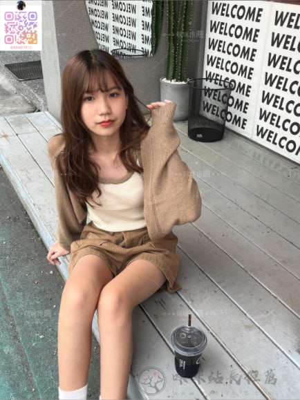 彤彤 (1).png