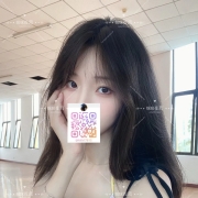 嗨～我是品妤，目前是大三生，自己在外約喔！
