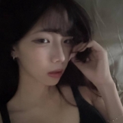 莓莓｜158｜D｜20歲  學生妹感滿滿