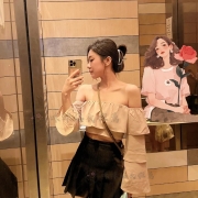 性感美麗的妹妹—朱莉。