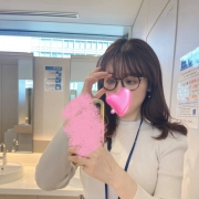 吳小姐 166/D/27歲 #可以足交喔 #可以射腳上