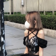 甜酷女孩→澤澤 刺青/金髮/白虎/舌釘 壞女孩嗎？